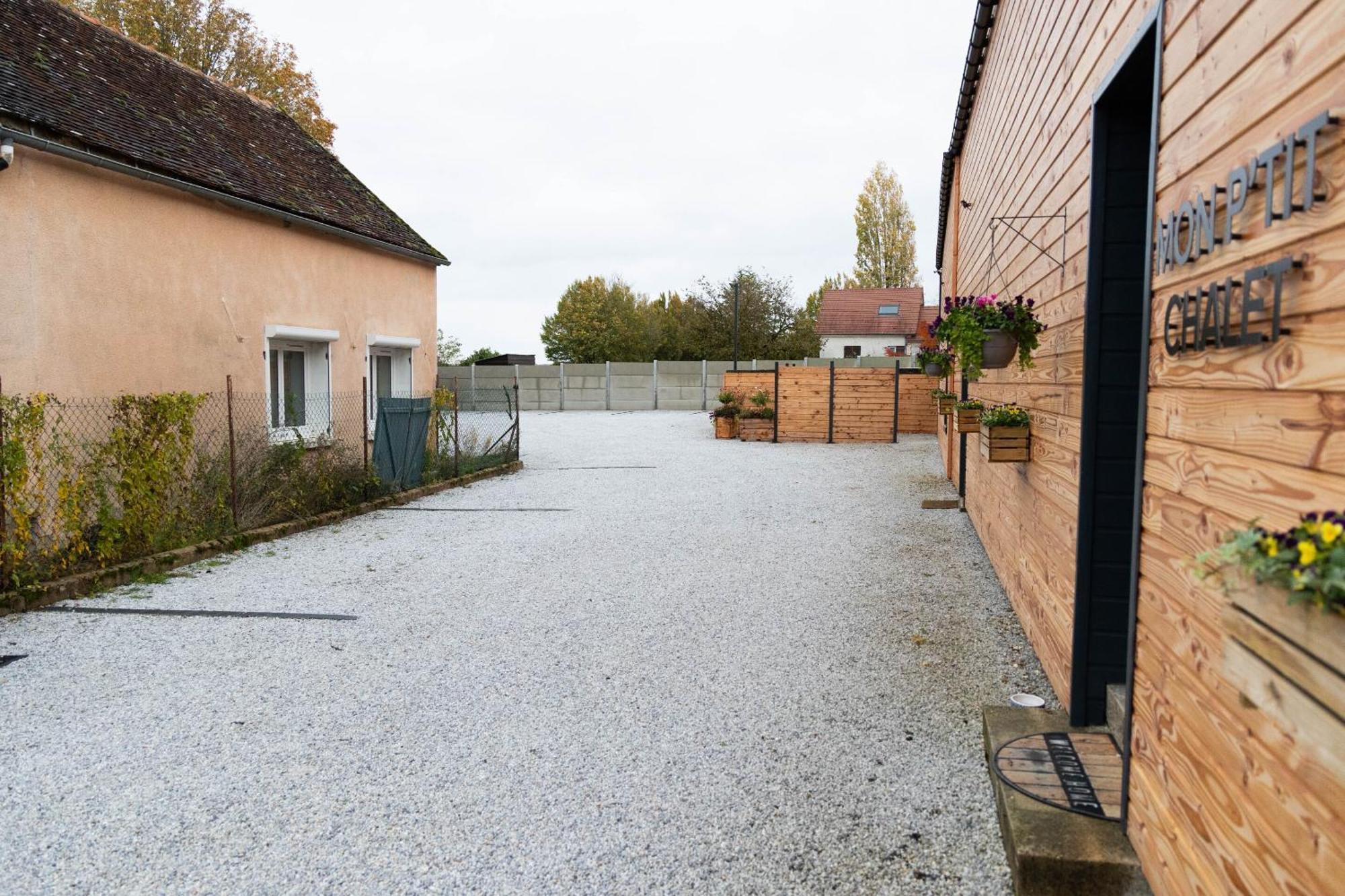 Villa Le Domaine De La Clarte Auxerre - Venoy Exterior foto